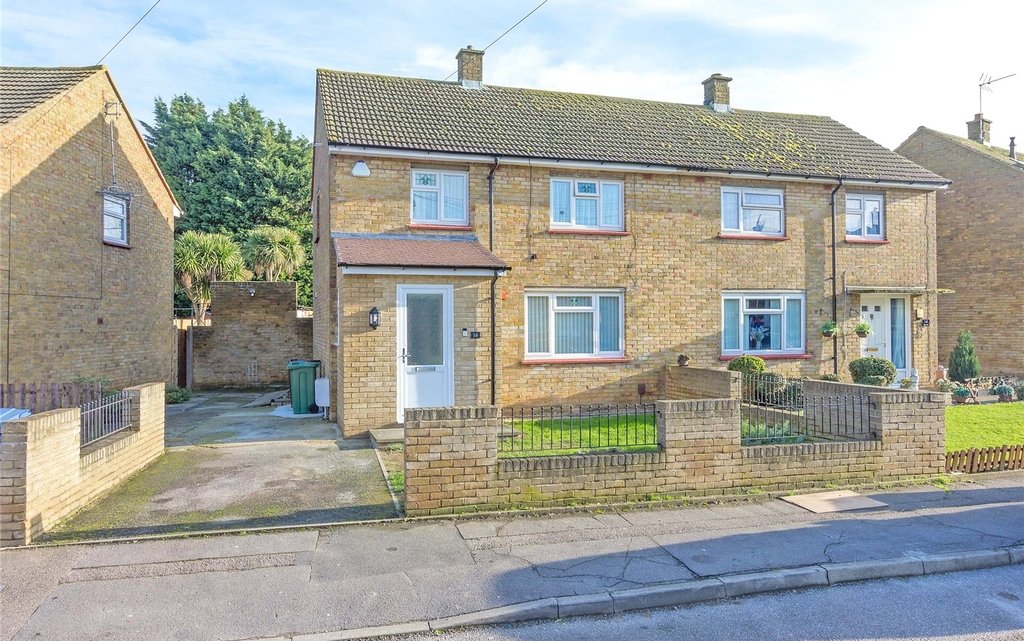 3 Bedroom house for sale in Regis Crescent, Sittingbourne, Kent, ME10