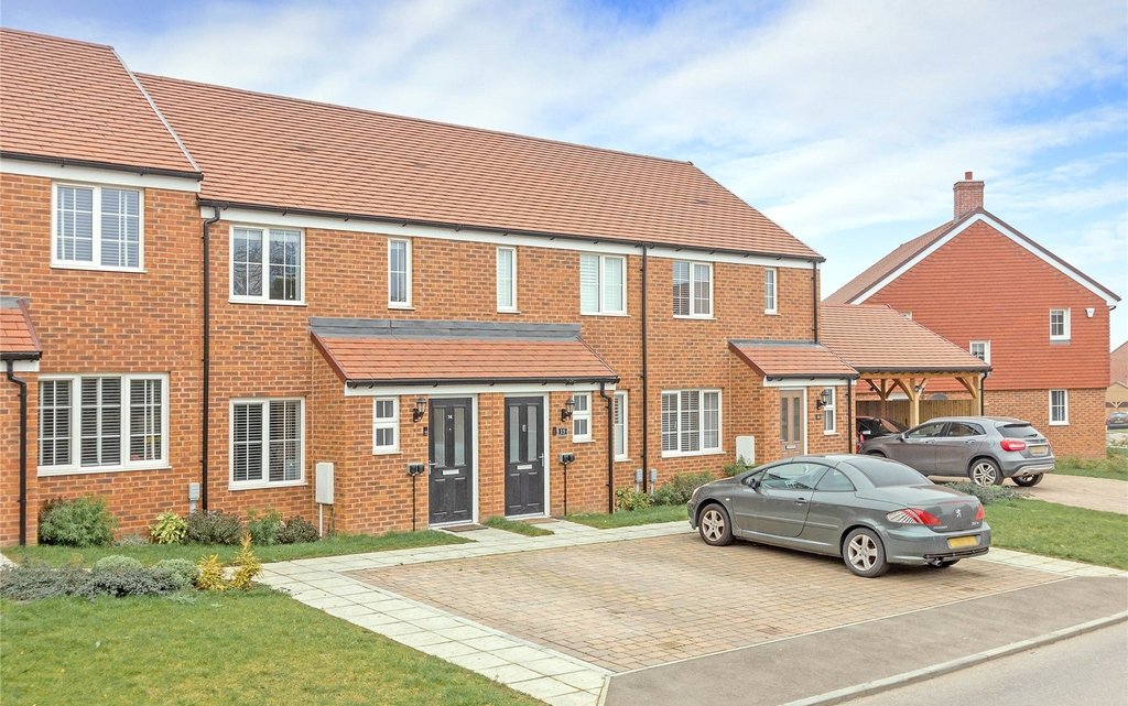 2 Bedroom house for sale in Merton Drive, Newington, Sittingbourne, ME9