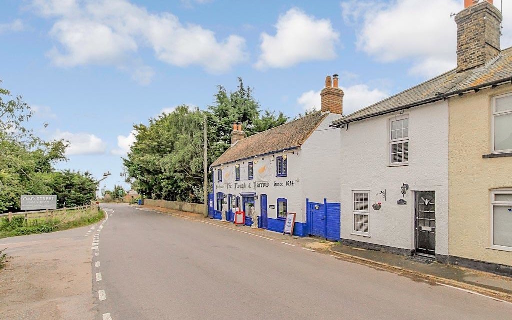 3 Bedroom house for sale in Oad Street, Borden, Sittingbourne, Kent, ME9 Quealy & Co