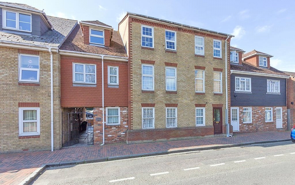 Flat/apartment To rent in Ronalds Court, East Street, Sittingbourne, Kent, ME10 Quealy & Co