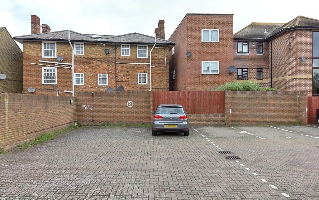 1 Bedroom flat/apartment to rent in Tonge Road, Murston, Sittingbourne