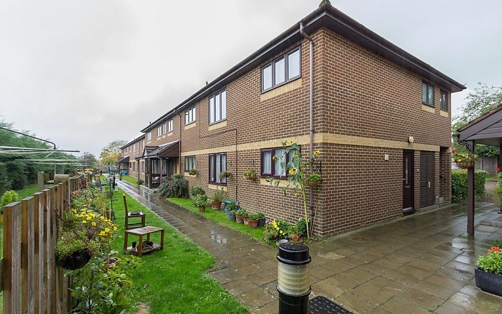 1 Bedroom flat/apartment to rent in Riverview, Twydall, GILLINGHAM