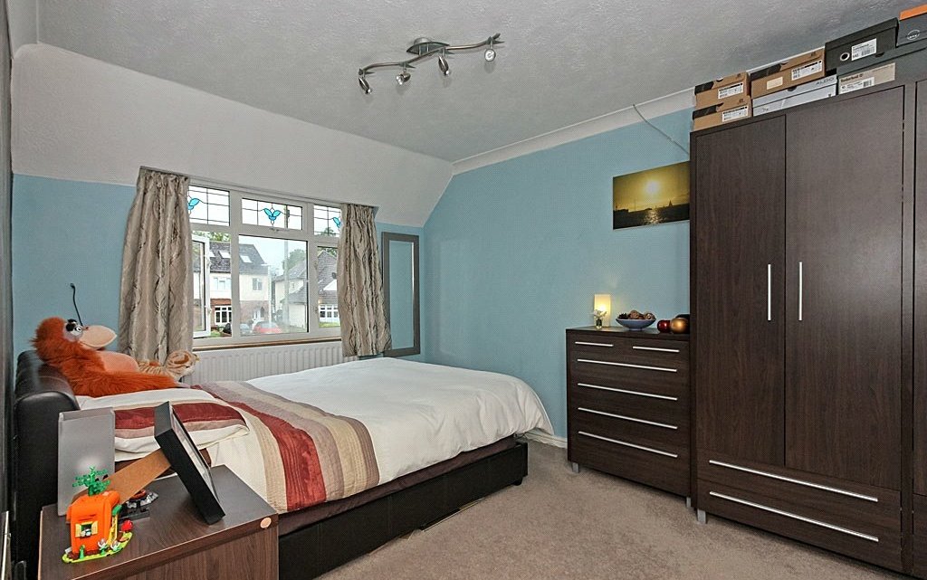 4 Bedroom house for sale in Park Avenue, Sittingbourne, ME10 Quealy & Co