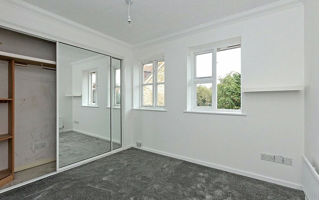 2 Bedroom house to rent in Ferry Road, Iwade, Sittingbourne, Kent, ME9