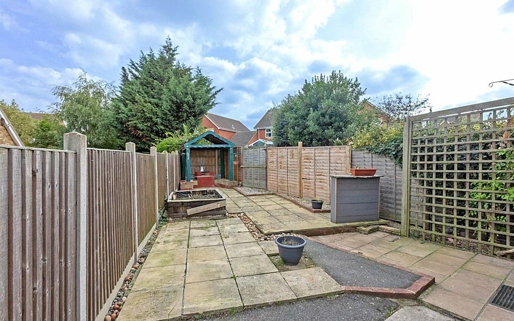 2 Bedroom house to rent in Ferry Road, Iwade, Sittingbourne, Kent, ME9