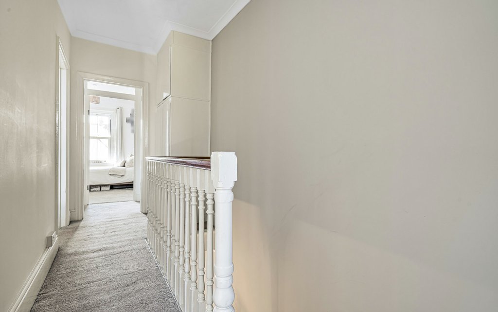 4 Bedroom house for sale in Highsted Road, Sittingbourne, Kent, ME10 Quealy & Co