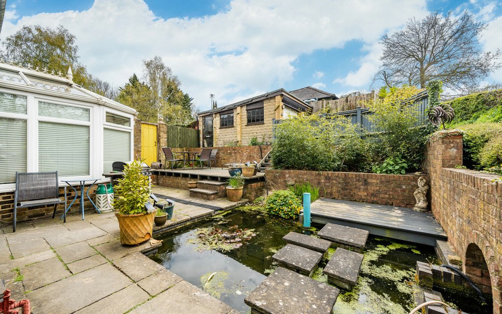 2 Bedroom house for sale in Stockbury Valley, Stockbury, Sittingbourne