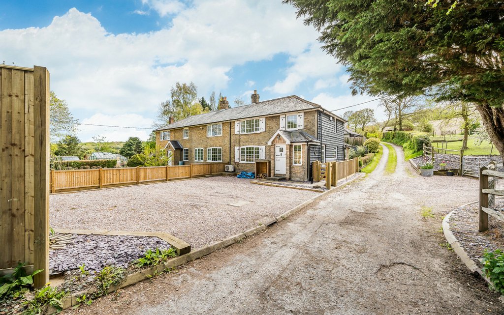 2 Bedroom house for sale in Stockbury Valley, Stockbury, Sittingbourne