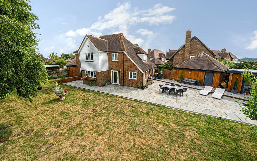 4 Bedroom house for sale in Doves Croft, Tunstall, Sittingbourne, Kent