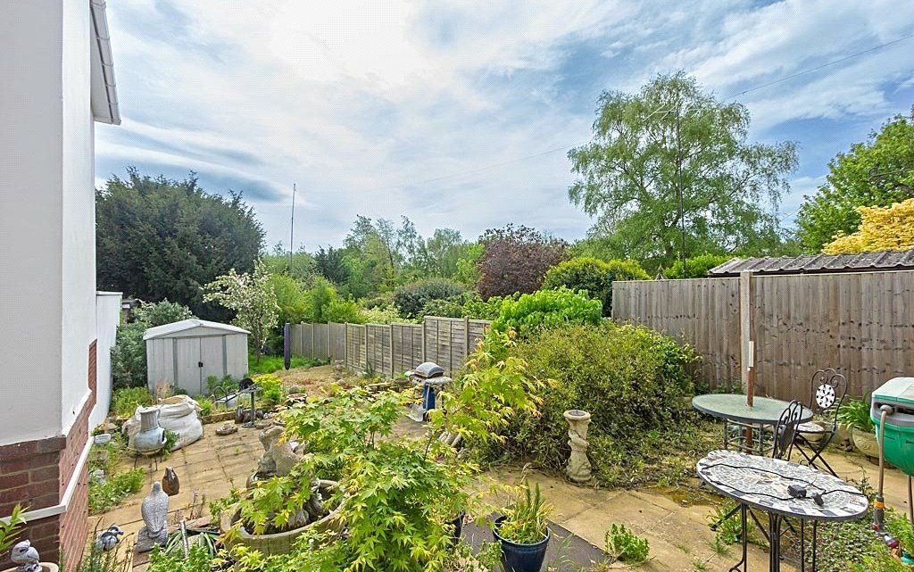 4 Bedroom house to rent in Borden Lane, Sittingbourne, Kent, ME10