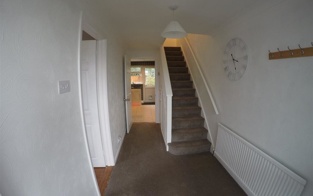 3 Bedroom house for sale in School Lane, Bapchild, Sittingbourne, Kent, ME9 Quealy & Co