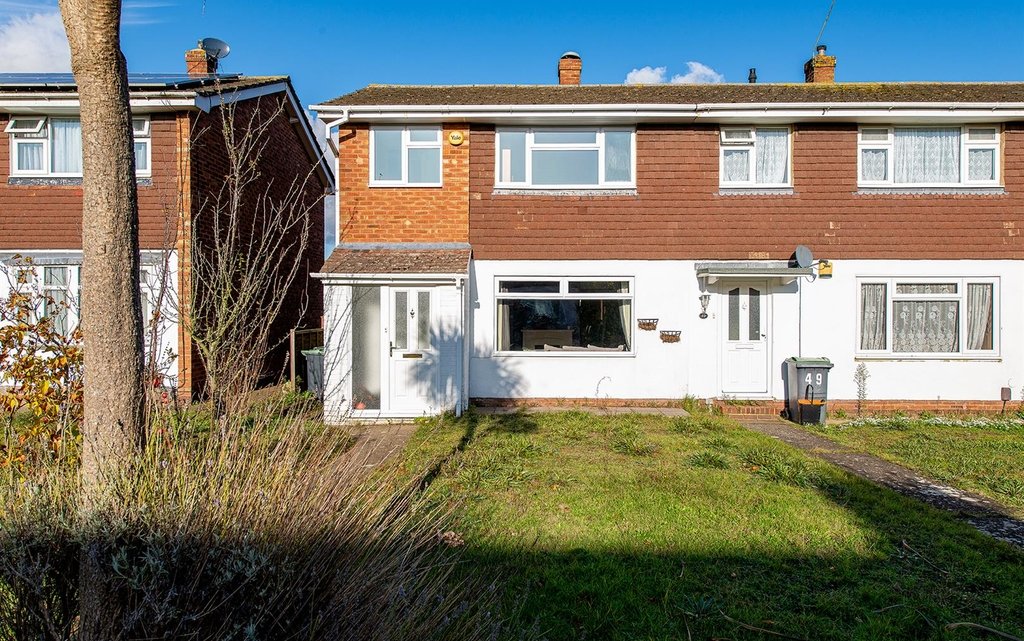 3 Bedroom house for sale in Woodpecker Road, Larkfield, Aylesford, Kent