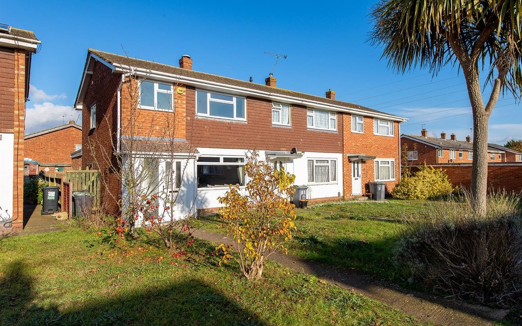 3 Bedroom house for sale in Woodpecker Road, Larkfield, Aylesford, Kent