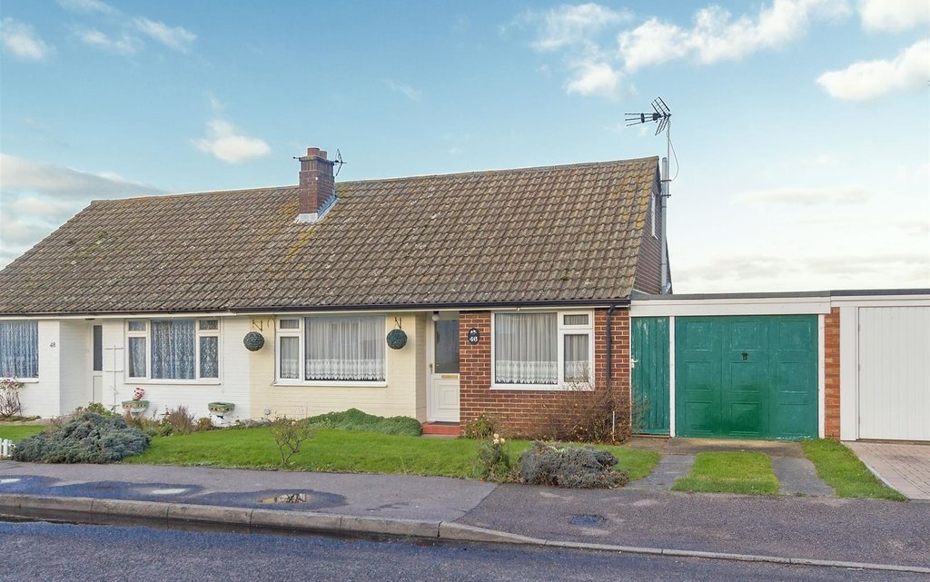 3 Bedroom house for sale in Frognal Gardens, Teynham, Sittingbourne