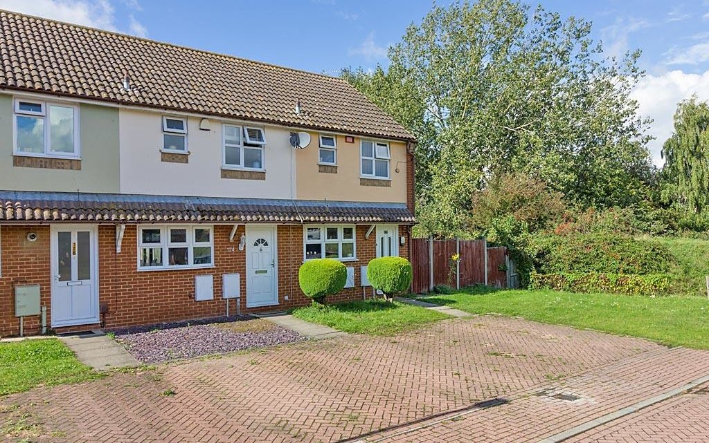 2 Bedroom house for sale in Beauvoir Drive, Kemsley, Sittingbourne