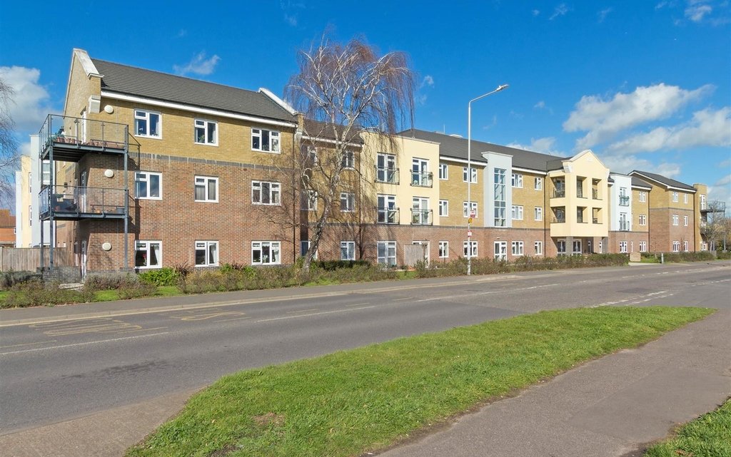 2 Bedroom flat/apartment for sale in North Street, Milton Regis