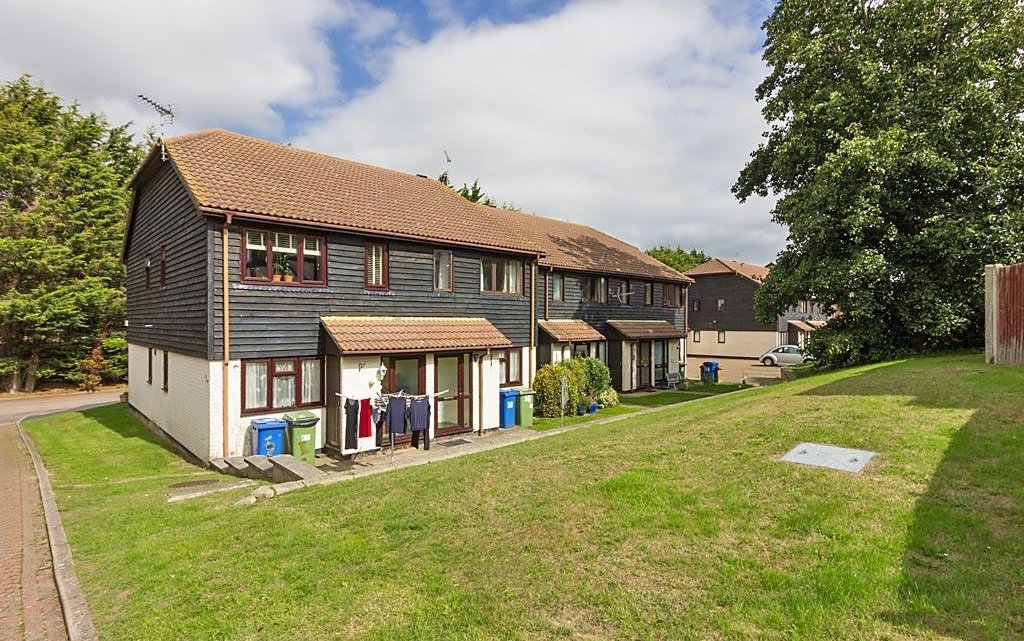 1 Bedroom for sale in Wickham Close, Newington