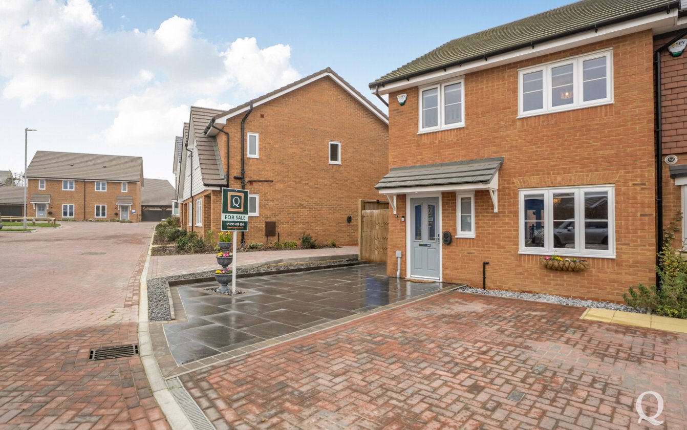 Sunflower Meadow, Minster on Sea, Sheerness, Kent, ME12, 10048, image-1 - Quealy & Co