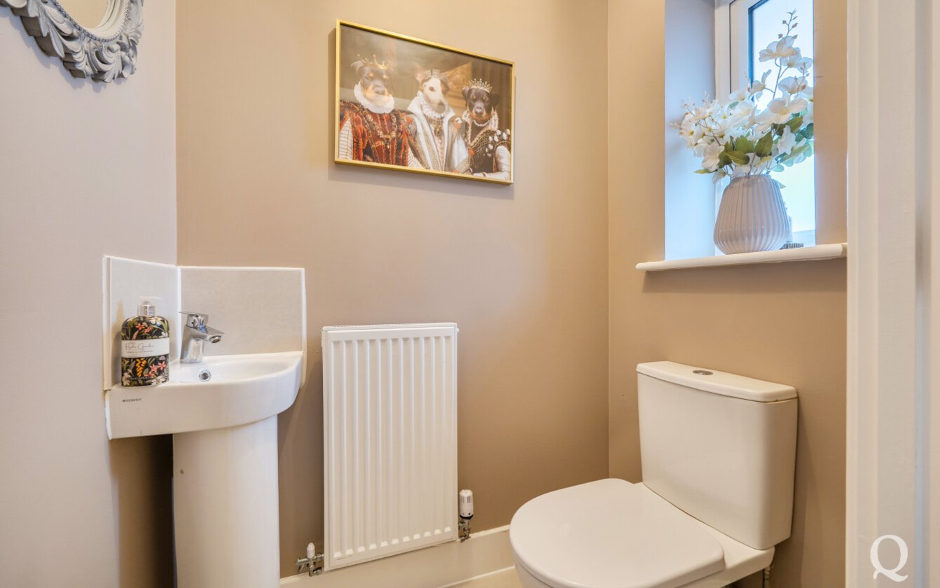 Sunflower Meadow, Minster on Sea, Sheerness, Kent, ME12, 10048, image-11 - Quealy & Co