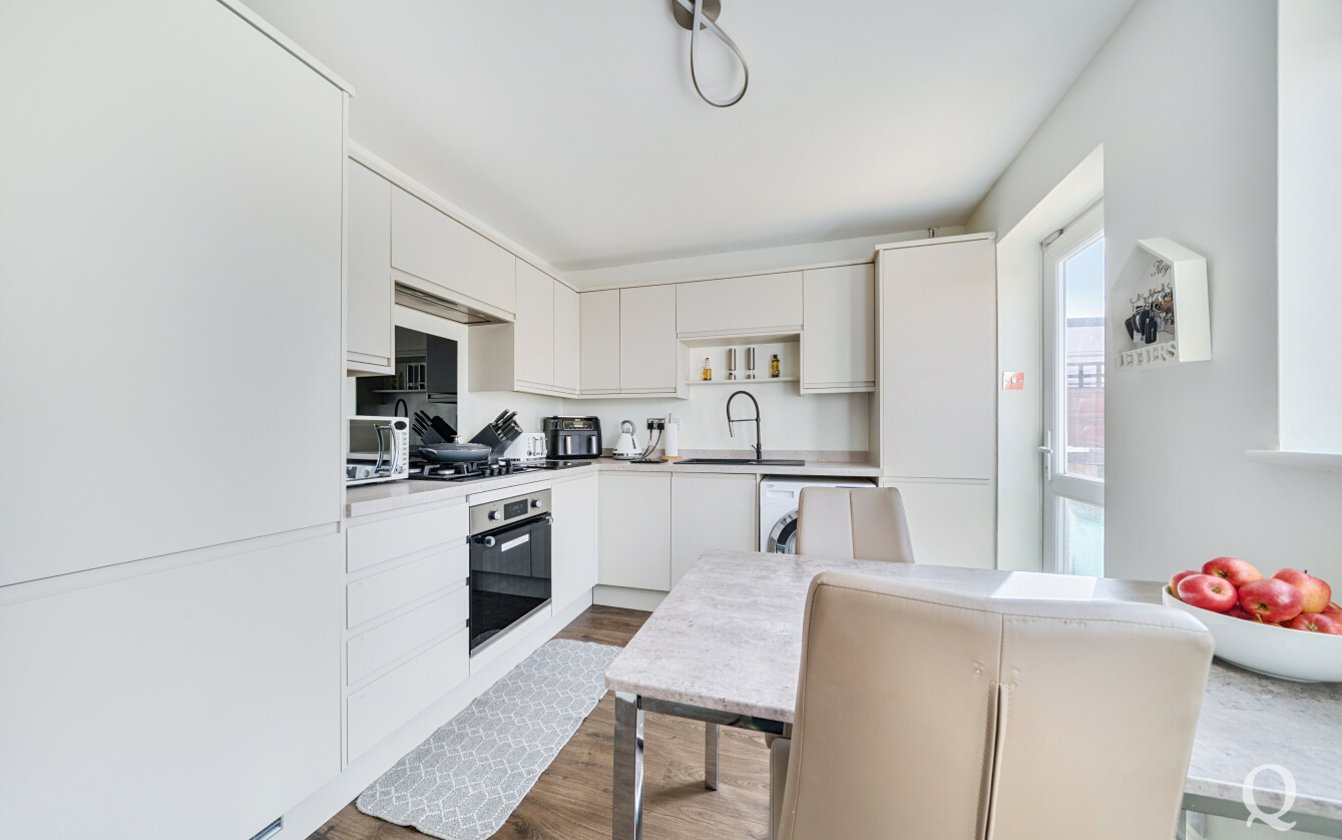 Volante Drive, Sittingbourne, Kent, ME10, 10140, image-12 - Quealy & Co