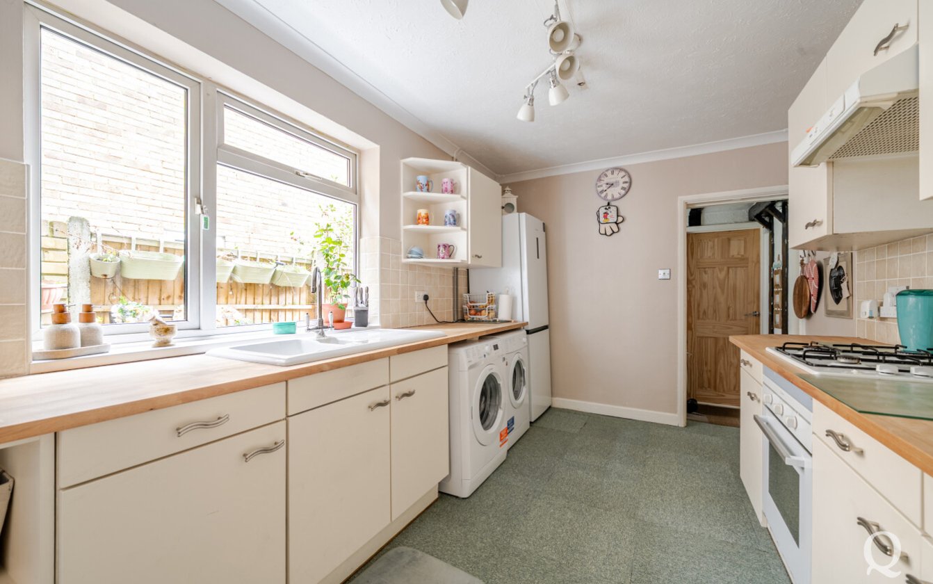 Chalkwell Road, Sittingbourne, Kent, ME10, 10162, image-2 - Quealy & Co