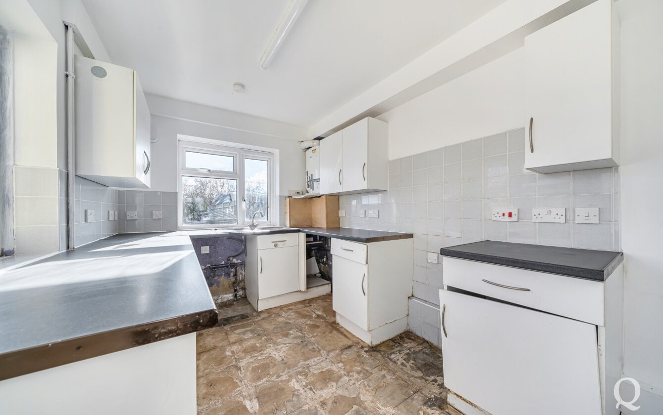 Lower Road, Teynham, Sittingbourne, Kent, ME9, 10171, image-2 - Quealy & Co