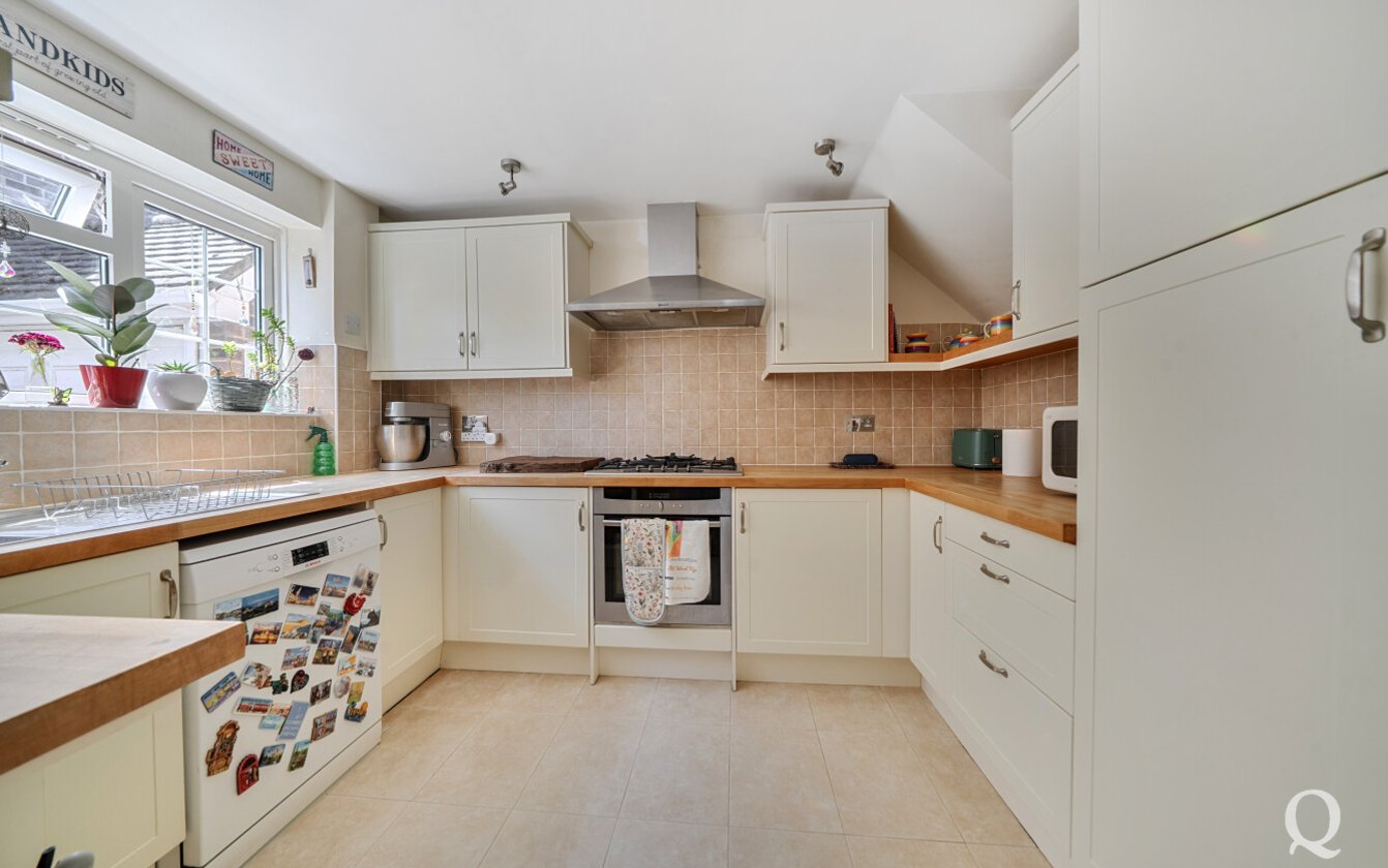 Woodcourt Close, SITTINGBOURNE, Kent, ME10, 10280, image-2 - Quealy & Co