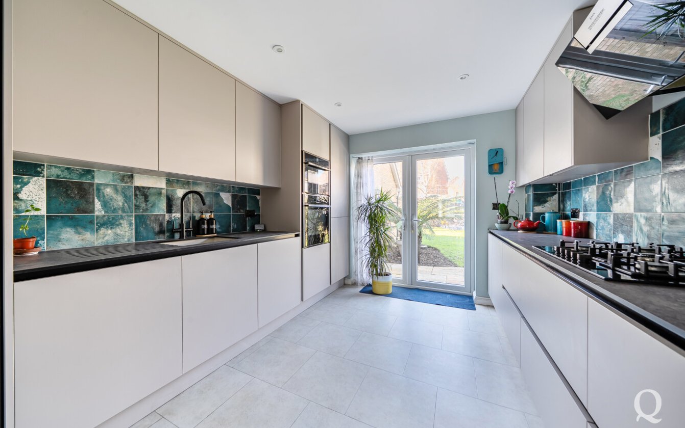 Chetney View, Iwade, Sittingbourne, Kent, ME9, 10313, image-2 - Quealy & Co