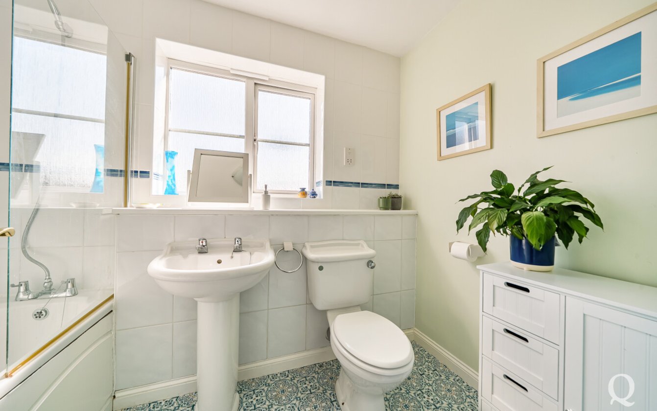 Chetney View, Iwade, Sittingbourne, Kent, ME9, 10313, image-9 - Quealy & Co