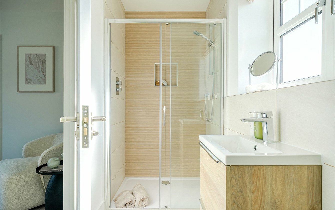 High Street, Newington, Sittingbourne, Kent, ME9, 10320, image-7 - Quealy & Co