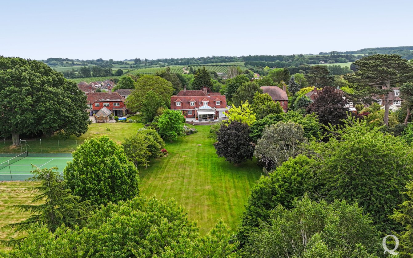The Street, Hartlip, Sittingbourne, Kent, ME9, 10363, image-2 - Quealy & Co