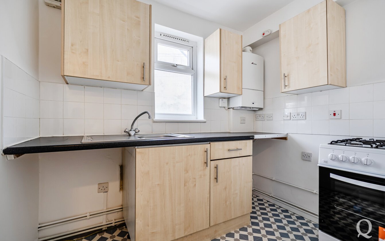 Station Road, Rainham, Gillingham, Kent, ME8, 10382, image-12 - Quealy & Co