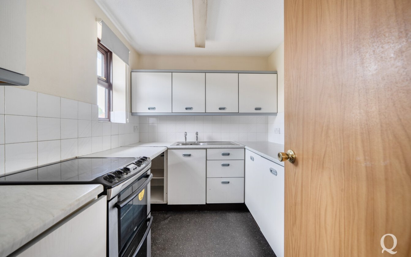 Merleburgh Drive, Kemsley, Sittingbourne, Kent, ME10, 10444, image-5 - Quealy & Co