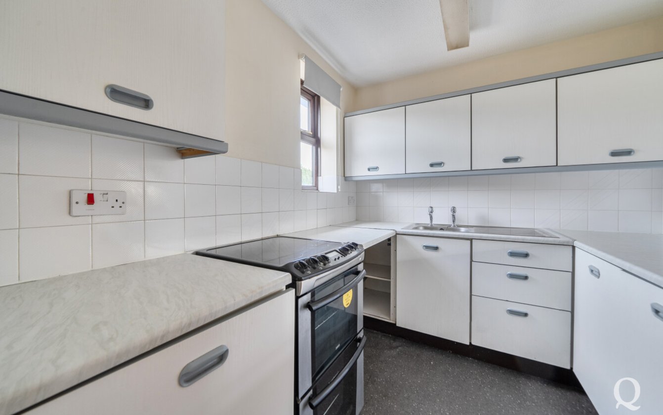 Merleburgh Drive, Kemsley, Sittingbourne, Kent, ME10, 10444, image-2 - Quealy & Co