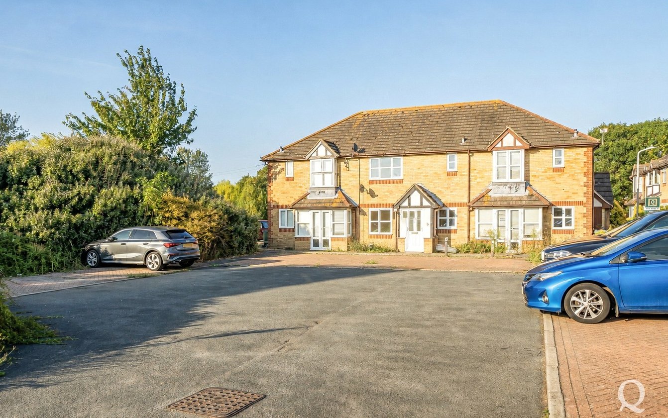 Todd Crescent, Kemsley, Sittingbourne, Kent, ME10, 10445, image-8 - Quealy & Co