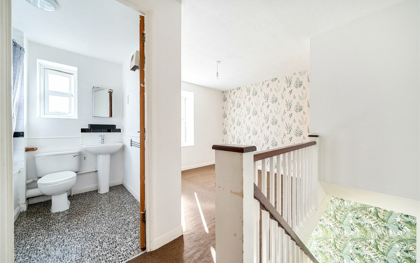 Yeates Drive, Kemsley, Sittingbourne, Kent, ME10, 10446, image-10 - Quealy & Co