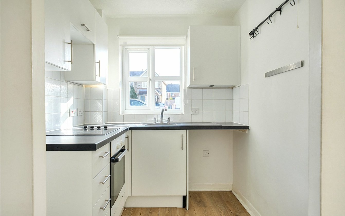 Yeates Drive, Kemsley, Sittingbourne, Kent, ME10, 10446, image-3 - Quealy & Co