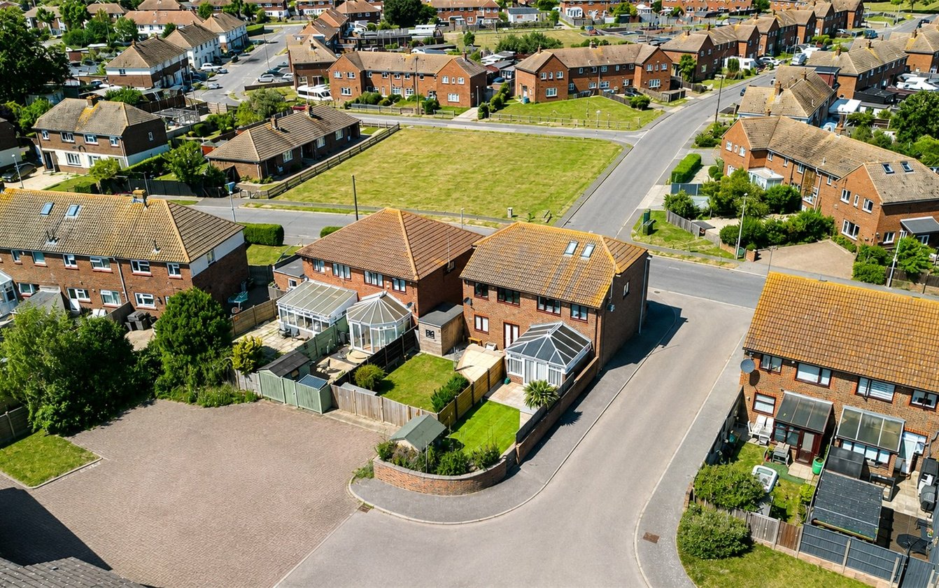 Hopsons Place, Harps Avenue, Minster on Sea, Sheerness, ME12, 10506, image-8 - Quealy & Co