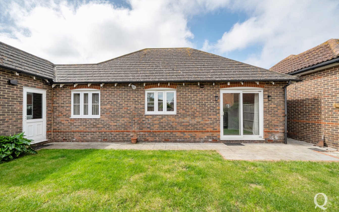 Sharfleet Crescent, Iwade, Sittingbourne, Kent, ME9, 10590, image-25 - Quealy & Co