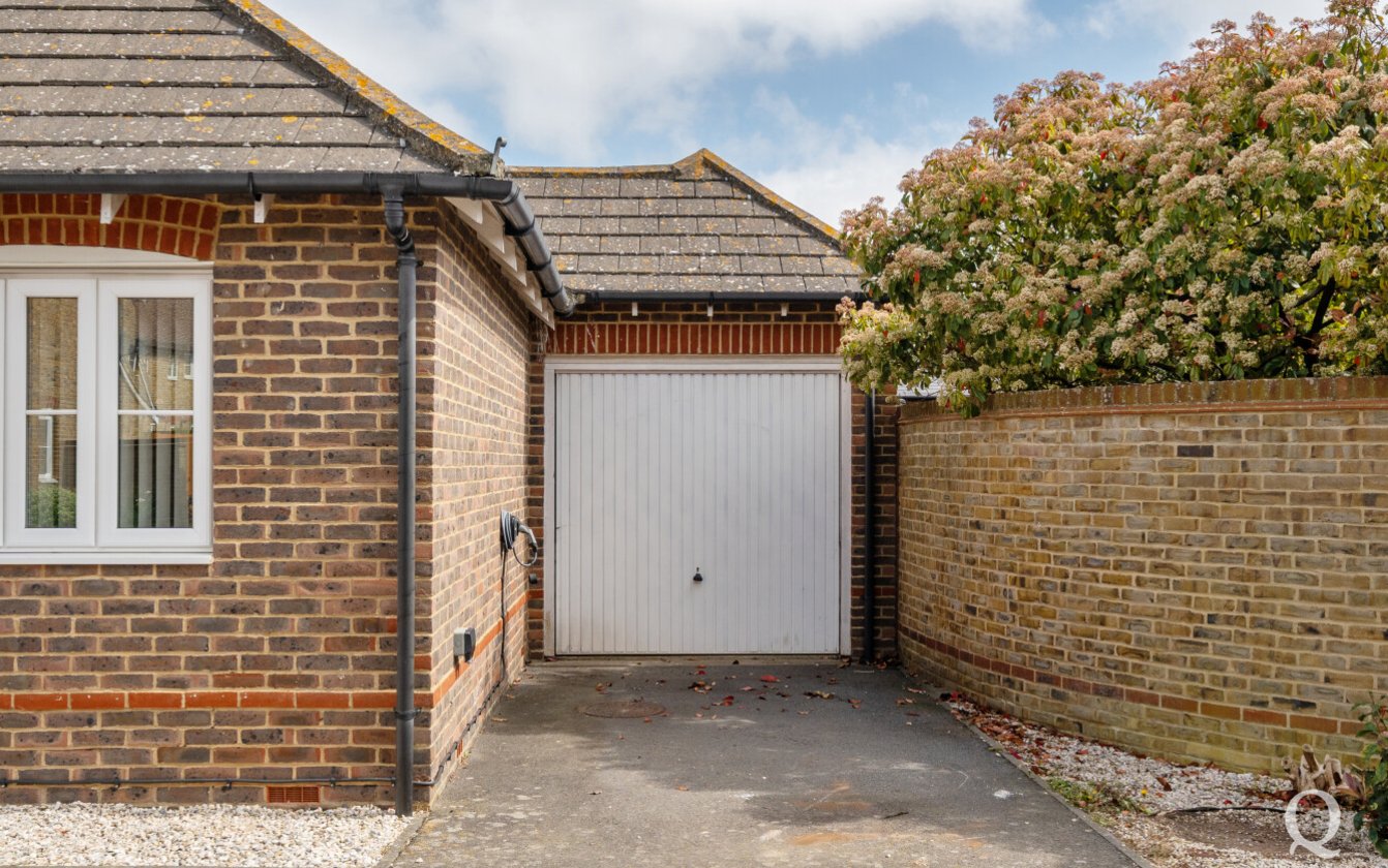 Sharfleet Crescent, Iwade, Sittingbourne, Kent, ME9, 10590, image-21 - Quealy & Co