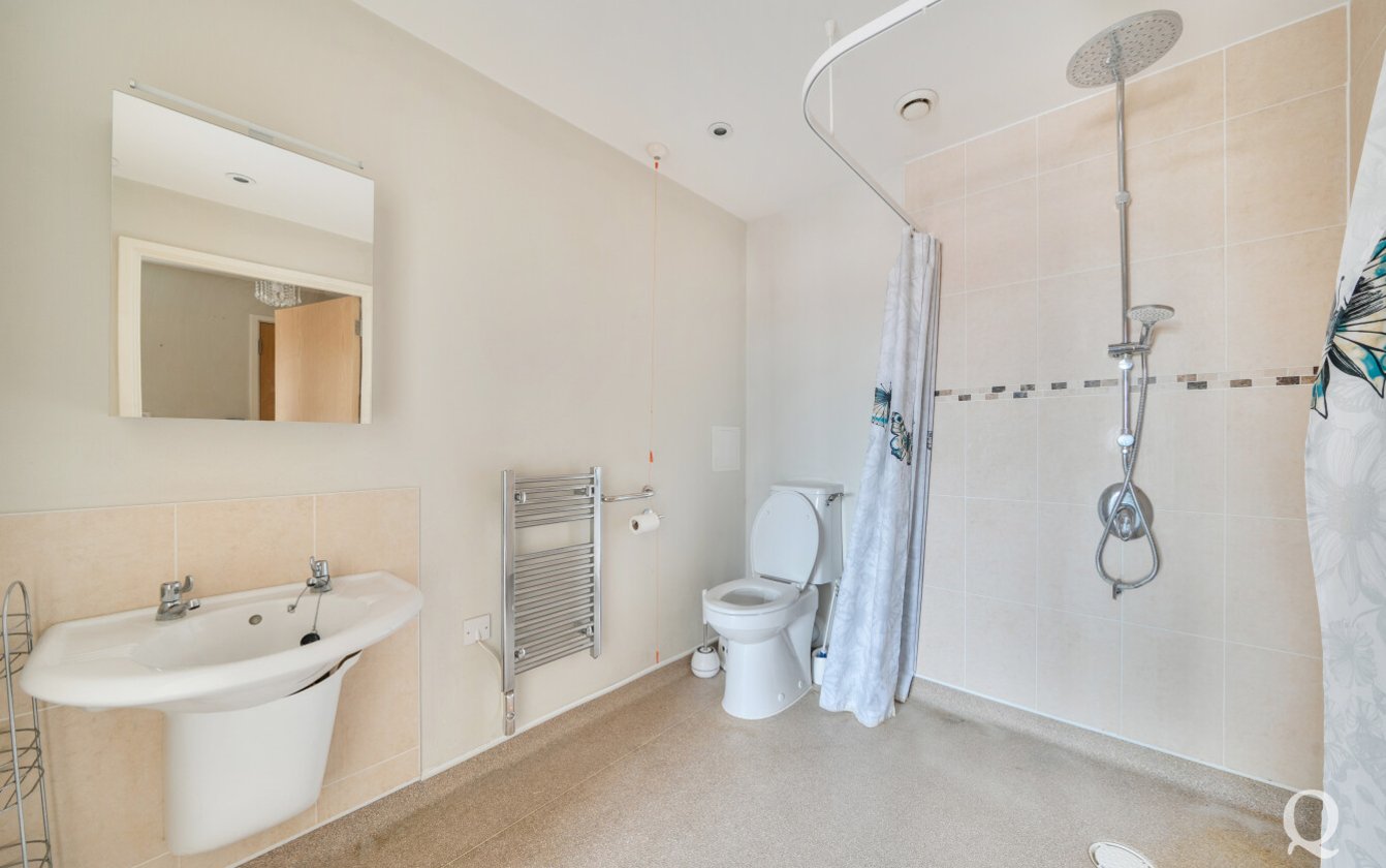 North Street, Milton Regis, Sittingbourne, Kent, ME10, 10604, image-6 - Quealy & Co