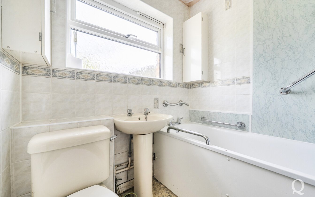 Gordon Close, Sittingbourne, Kent, ME10, 10671, image-19 - Quealy & Co