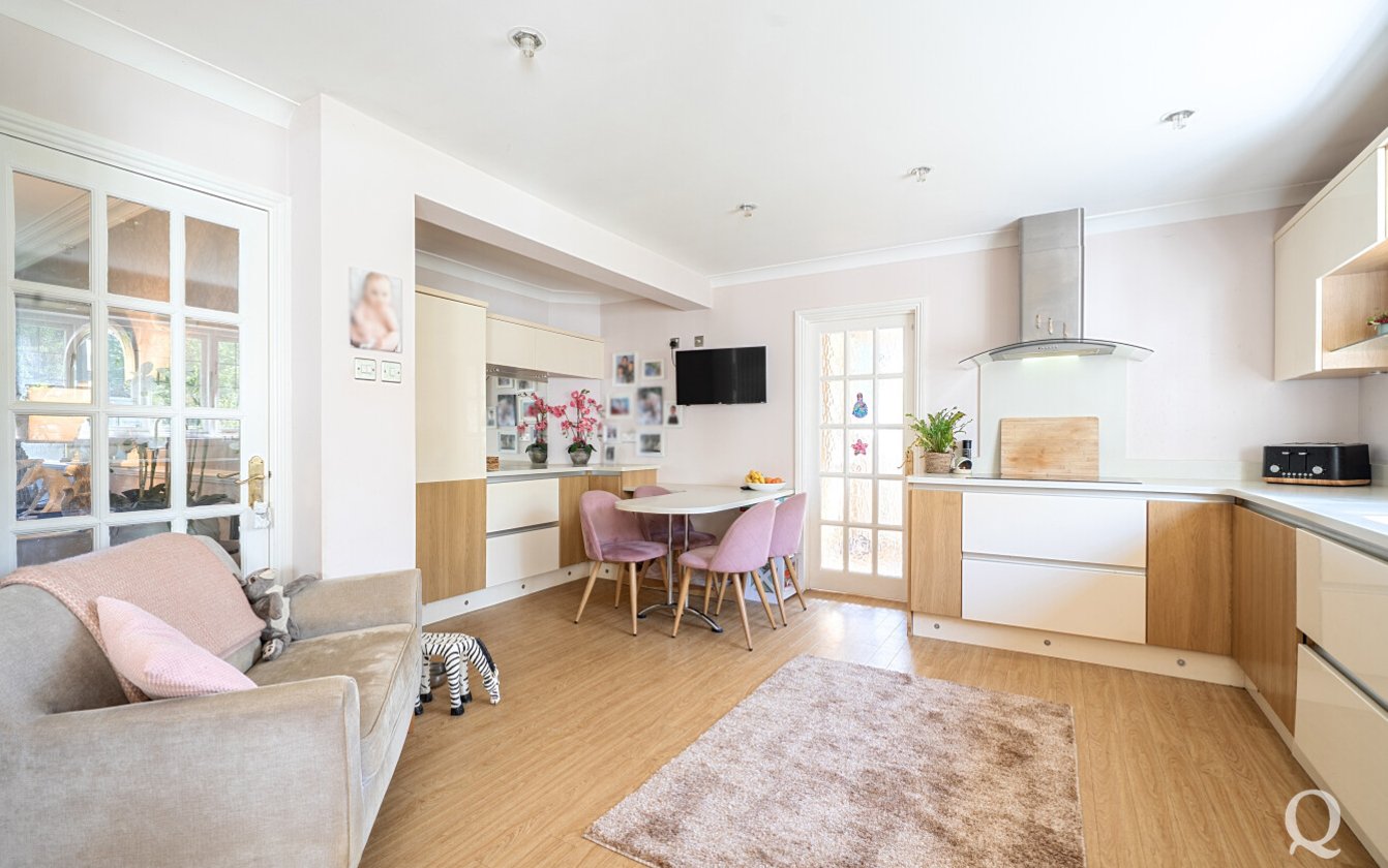 Brownings Orchard, Rodmersham, Sittingbourne, Kent, ME9, 10700, image-9 - Quealy & Co