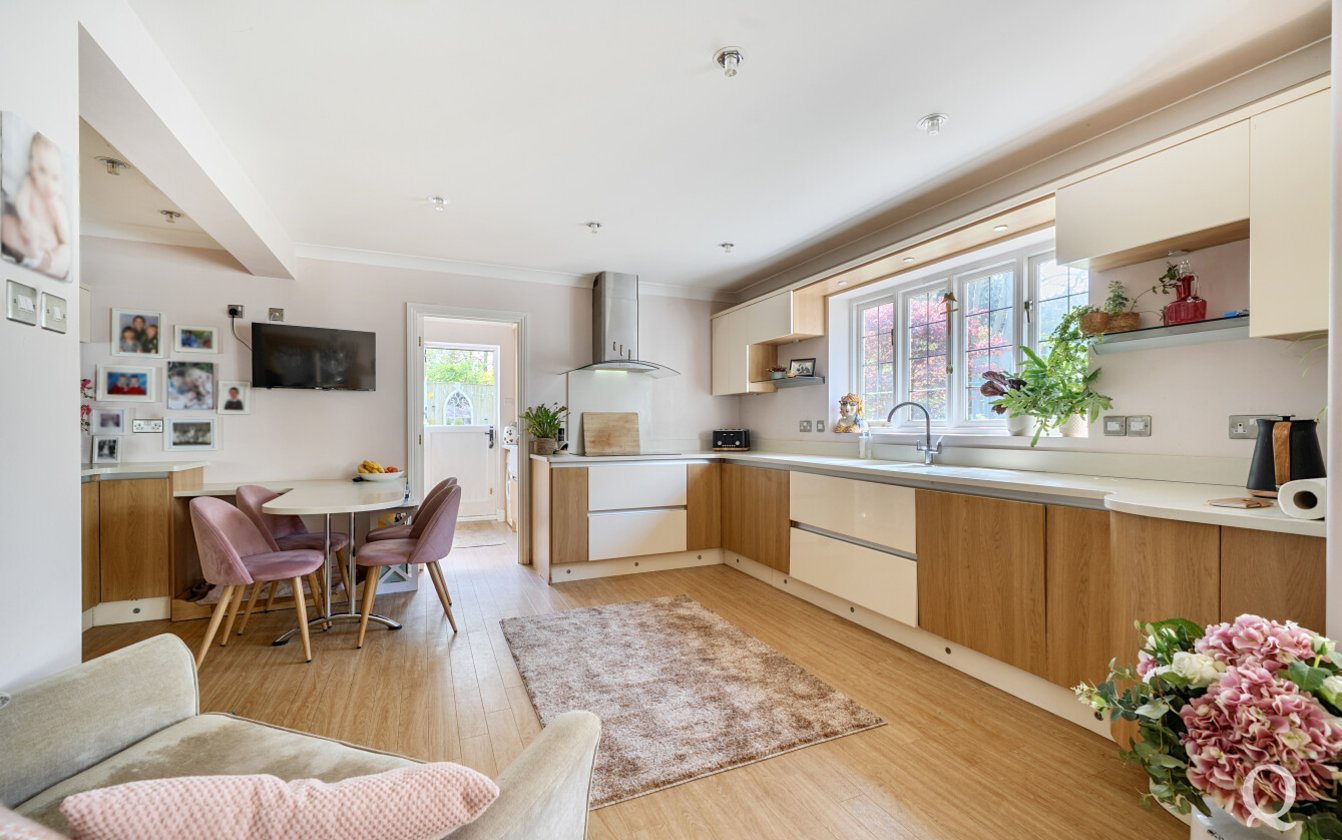 Brownings Orchard, Rodmersham, Sittingbourne, Kent, ME9, 10700, image-11 - Quealy & Co