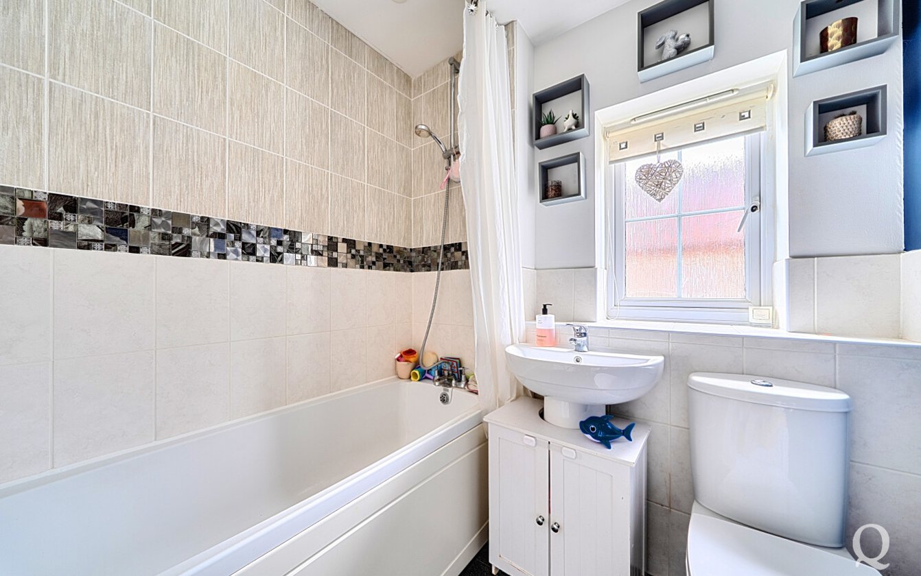 Freeman Drive, Sittingbourne, Kent, ME10, 10800, image-21 - Quealy & Co