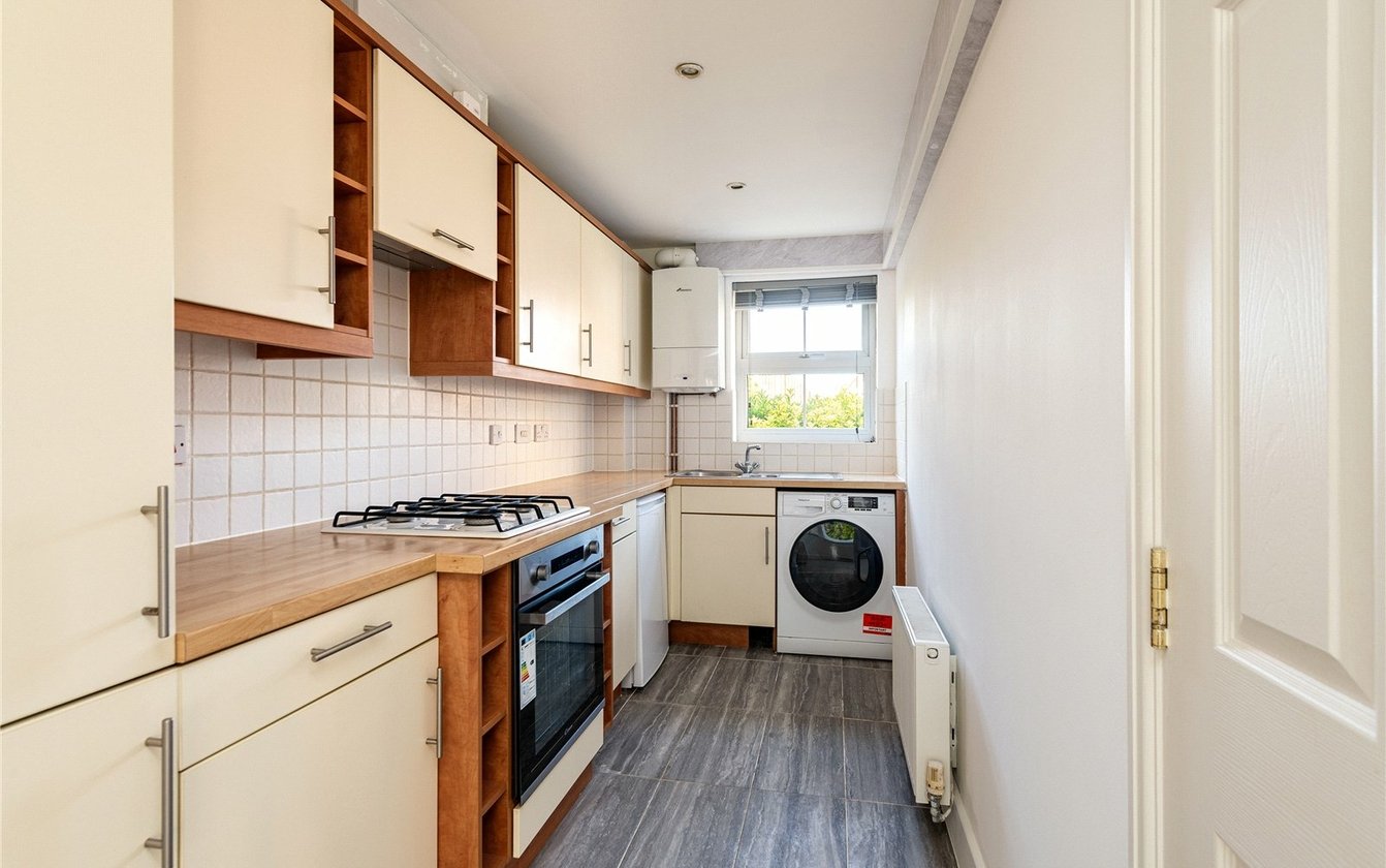 Premier Way, Kemsley, Sittingbourne, Kent, ME10, 10801, image-4 - Quealy & Co