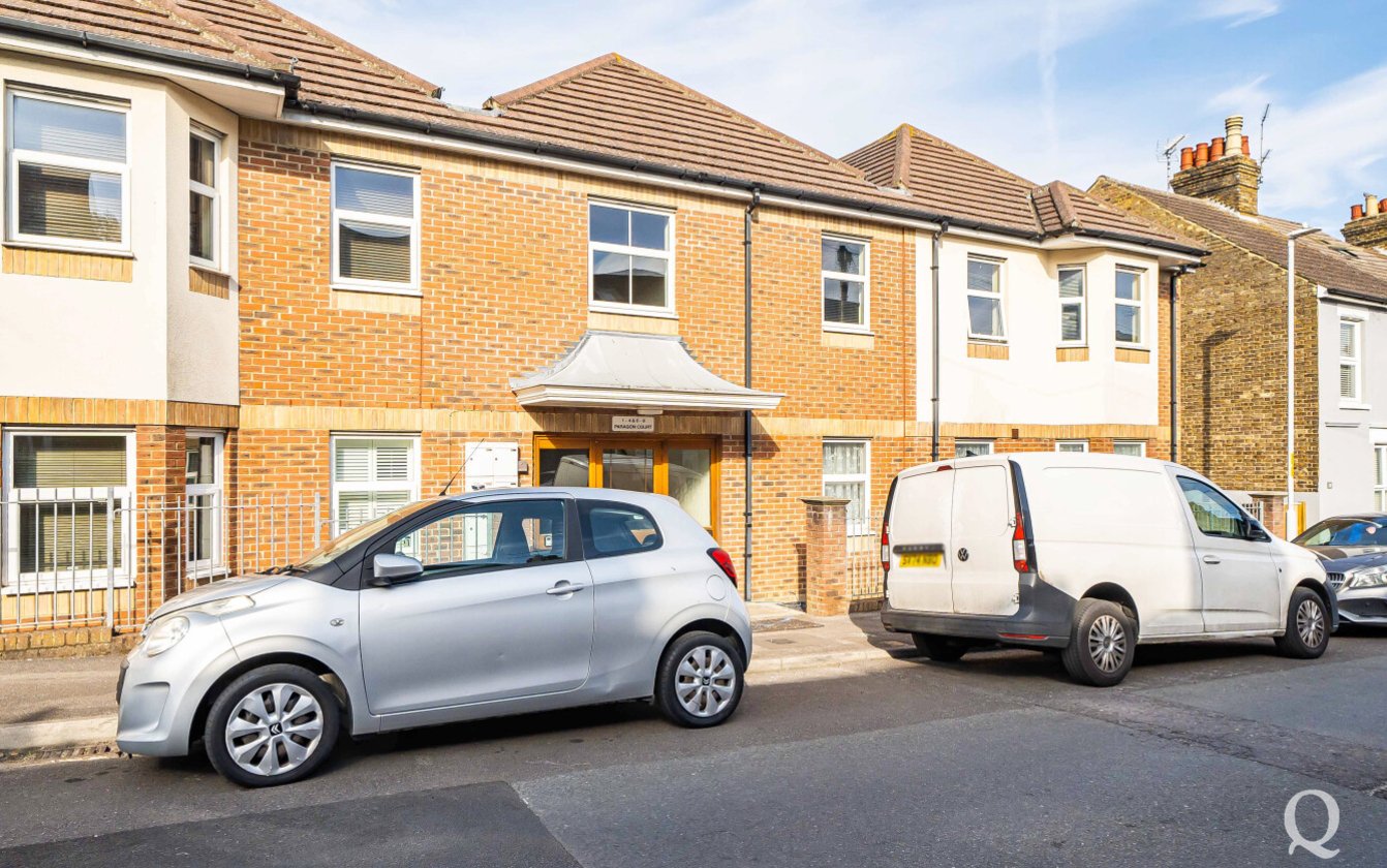 Hythe Road, Milton Regis, Sittingbourne, Kent, ME10, 10819, image-19 - Quealy & Co