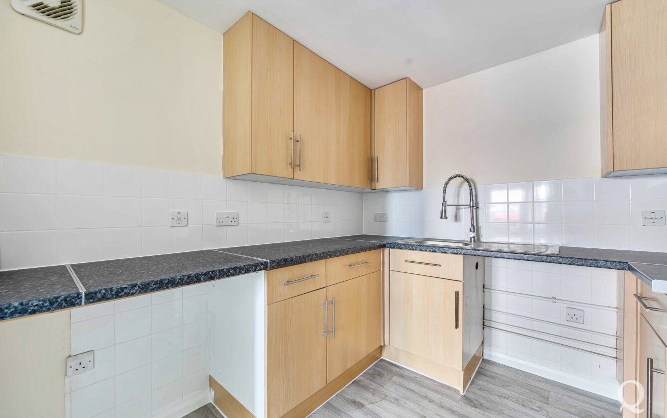 Hythe Road, Milton Regis, Sittingbourne, Kent, ME10, 10819, image-17 - Quealy & Co