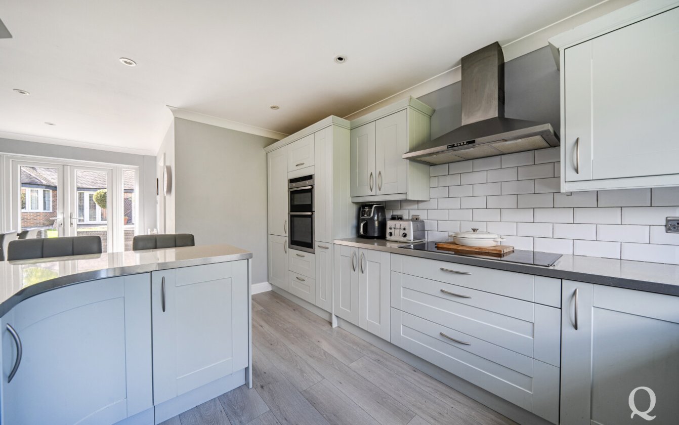 Brownings Orchard, Rodmersham, Sittingbourne, Kent, ME9, 10836, image-1 - Quealy & Co