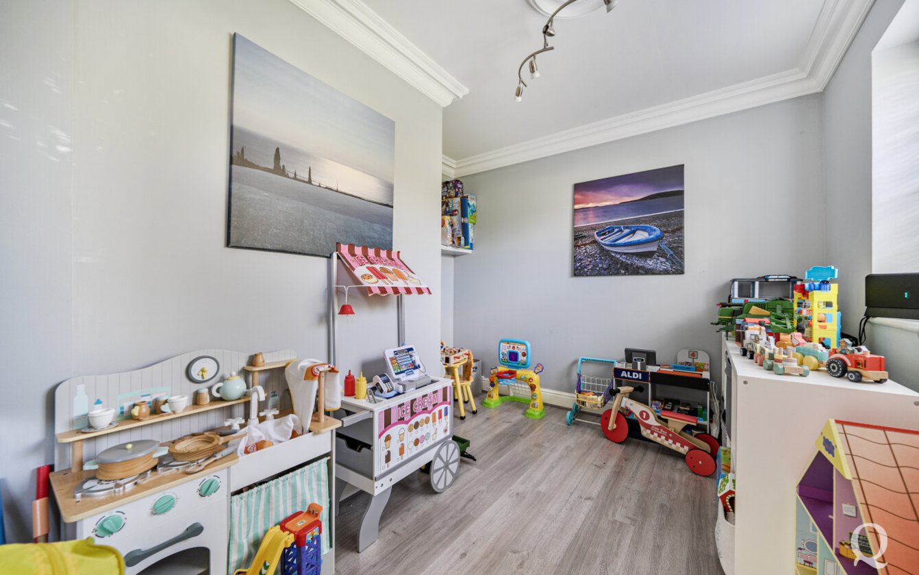 Brownings Orchard, Rodmersham, Sittingbourne, Kent, ME9, 10836, image-22 - Quealy & Co